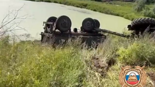 Попытка спасения обернулась смертью для молодого тракториста