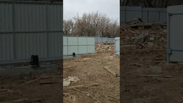 Установка откатных ворот с автоматикой профнастил
