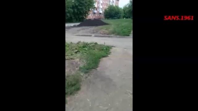 Лето...тропинки...трава... клещи... SANS1961  19.06.32025