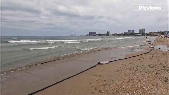 Анапа штормит сегодня 20 июня 2025. Центральный пляж в Анапе. Море и погода в Анапе сейчас