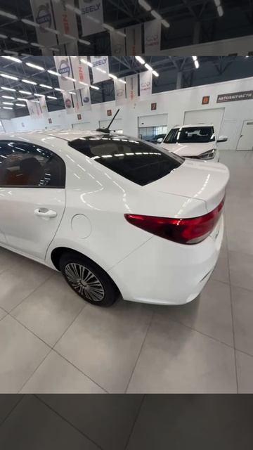 Продается KIA Rio /Авто с пробегом