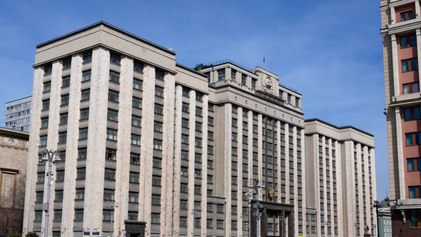Путин попросил Госдуму ускорить принятие законопроекта о цифровых платформах