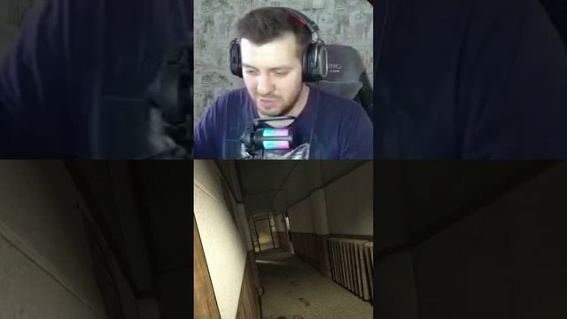 Смешные нарезки из Outlast #shorts #юмор #outlast #страх