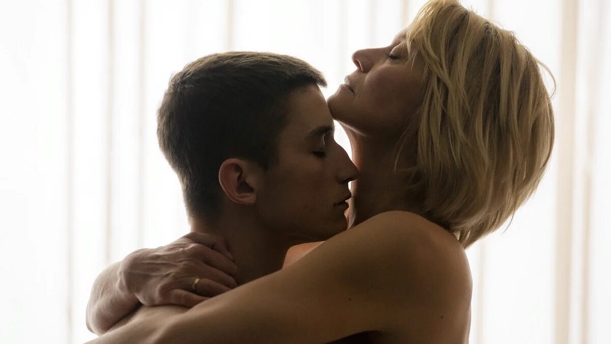Хочу молодого 💋парня