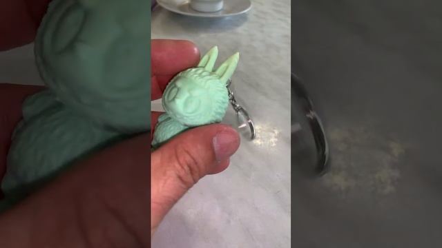 Labubu keychain on 3d printer. ÐÐ°Ð±ÑÐ±Ñ Ð±ÑÐµÐ»Ð¾Ðº Ð½Ð° 3Ð´ Ð¿ÑÐ¸Ð½ÑÐµÑÐµ