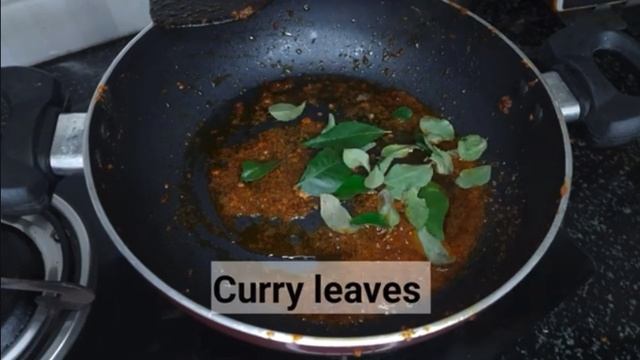 FastRecipies жареная курочка с луковой подливкой