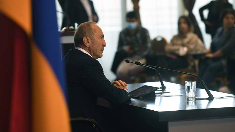 Экс-президент Армении назвал арест Карапетяна национальным позором