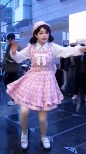 ЖЕНСКИЕ СЕКРЕТИКИ#семья #dance #dancer #robot #shorts #barbin
