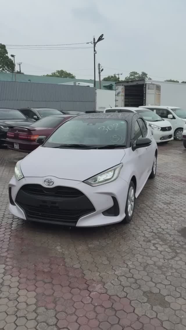 Выдаем клиенту Toyota Yaris