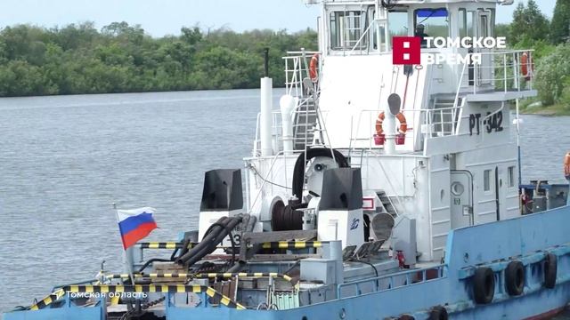 Модернизированную баржу спустили в Томской области