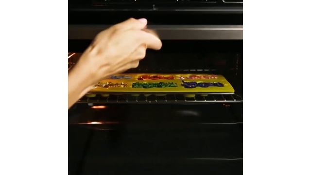 20 AWESOME CRAYON HACKS