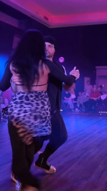 Street Tango. Александр Фролов и Ксения Александрова #танго #тангонуэво #неотанго #танцы