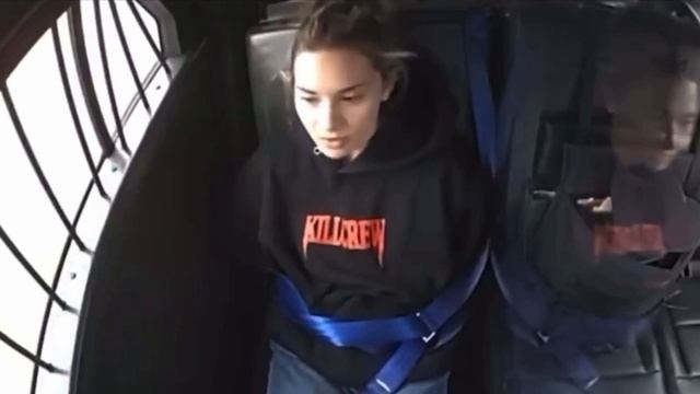 В США 30-летняя училка два года занималась сексом с 14-летним учеником, и теперь ей грозит до 60 лет