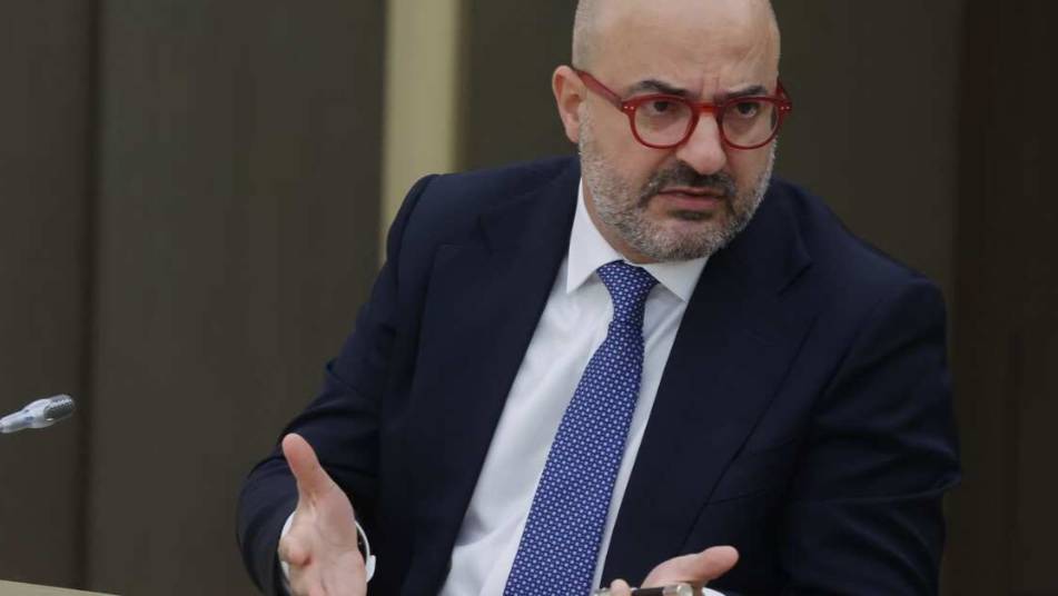Песков раскрыл имя модератора пленарной сессии ПМЭФ