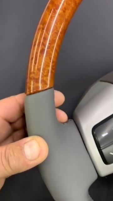 Перетяжка руля Toyota с деревом