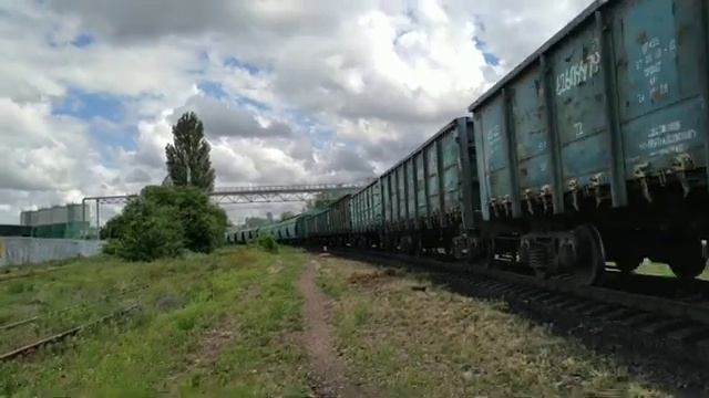 Снимаю Как 2ТЭ10М с грузовым составом отправляется со ст. Николаев Груз - На Николаев Вост Парк