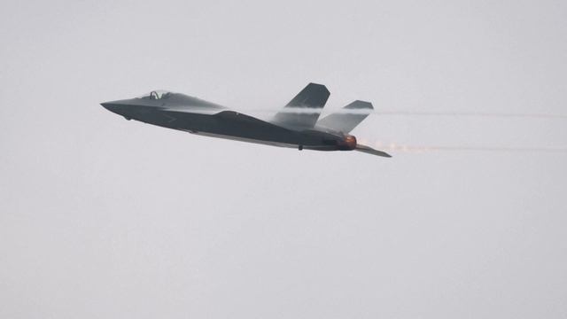 🛫Истребитель-невидимка пятого поколения J-35A на авиасалоне в Ле-Бурже