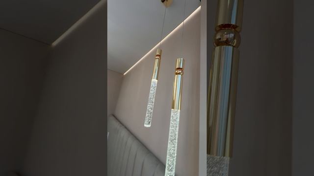 Зона телевизора с 3D панелями и подсветкой