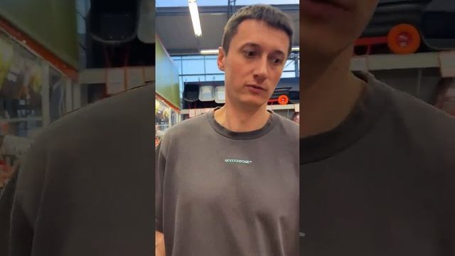 РАЗОРИЛИ САДОВЫЙ МАГАЗИН