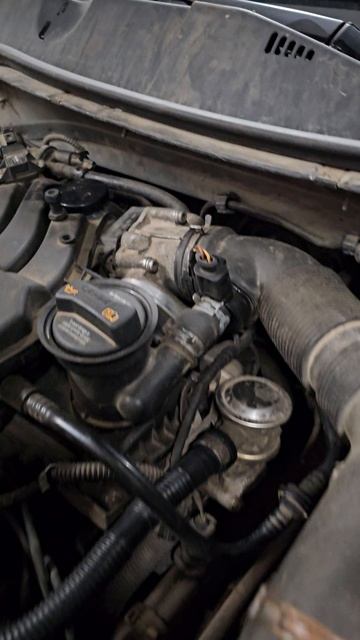 ✅️ Volkswagen Passat B6 1.6 2008 255920км: опрессовка впускного тракта