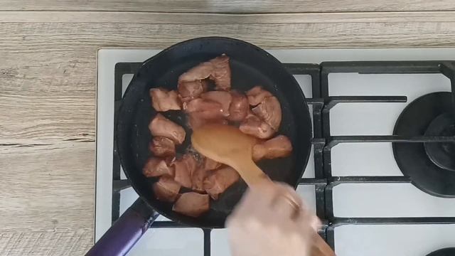 КАК ПРИГОТОВИТЬ САЛАТ ГРИБЫ КУРИЦА ПОМИДОРЫ МОЙ ЛЮБИМЫЙ? Без майонеза, с сыром, вкусно и просто!