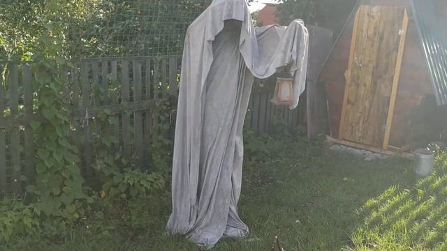 Светильник призрак из проволоки дерева укрывного материала и цемента