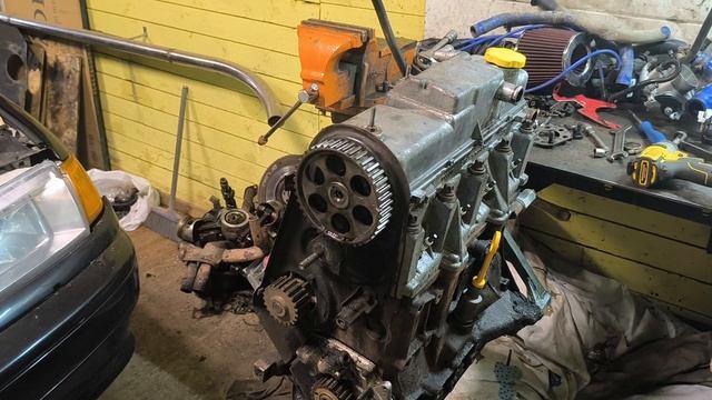Проект ЧЕРНАЯ РАКЕТА 1.8 8v часть 2.