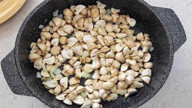 Грибной торт из блинов