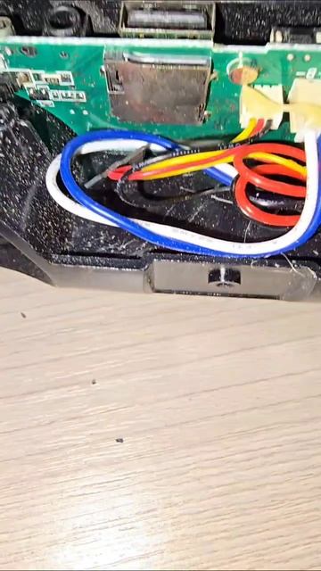 Тёща не оставляет без работы.