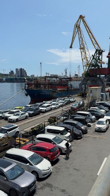 ОЧЕРЕДНАЯ ВЫГРУЗКА АВТОМОБИЛЕЙ! Судно SUNSTAR, которое пришло к нам из Кореи. Узнали свои авто?