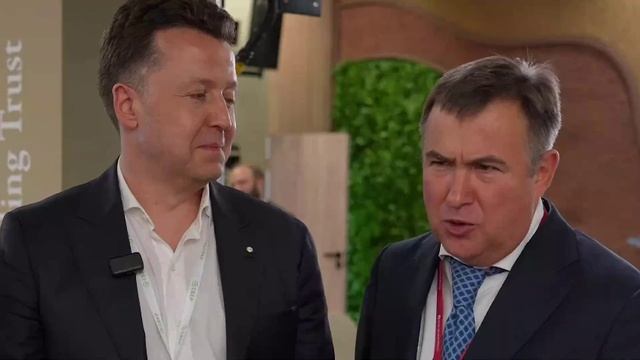 Соведущим вечернего информационного шоу на НТВ станет ИИ-помощник от Сбербанка.