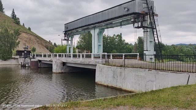 Шлюз. Симский пруд. Шишка Жукова. Сим - город контрастов. По дороге в Сукко.