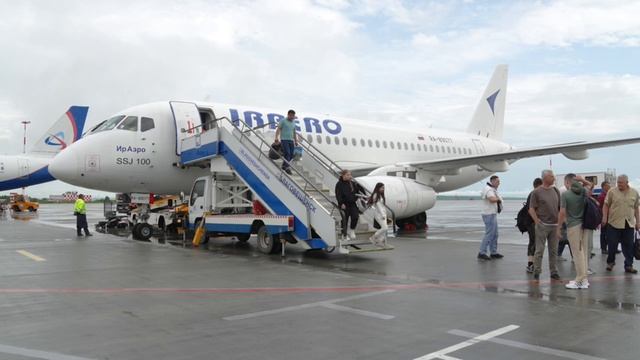 Впервые за несколько лет в аэропорту Благовещенск встретили рейс из Камчатки