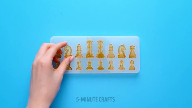Lovely Epoxy Resin Ideas For Crafty People