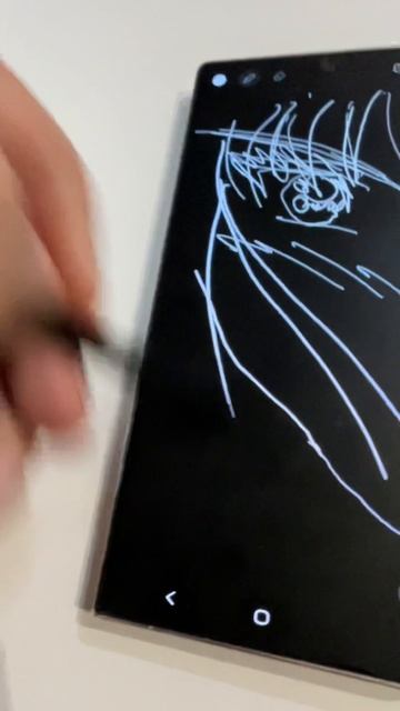 Пробую один из смартфонов Samsung со стилусом