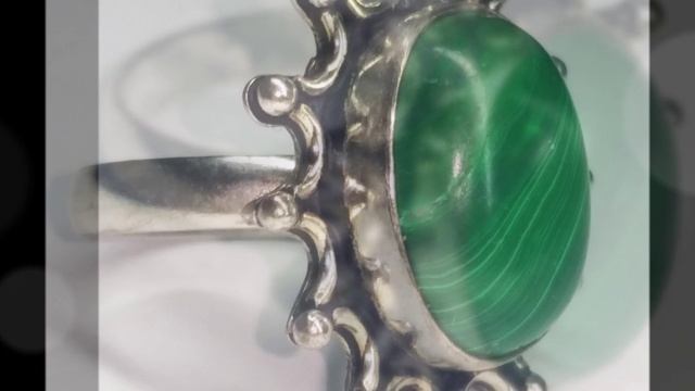 Кольцо малахит, кольцо серебряный цветок с малахитом. Продаю
