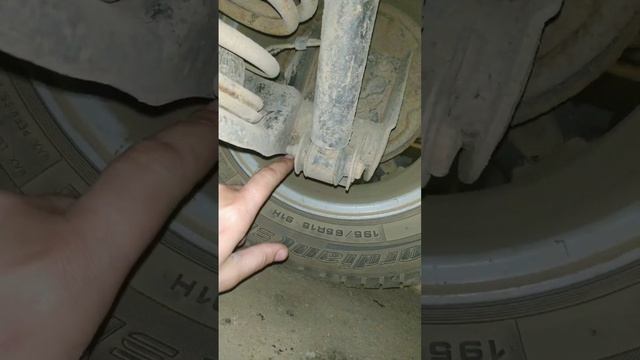 Сыромятной болт и лопнувшие пркжины