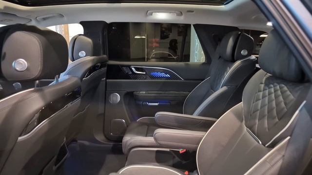 HONGQI E-HS9 6 Seats Executive EU