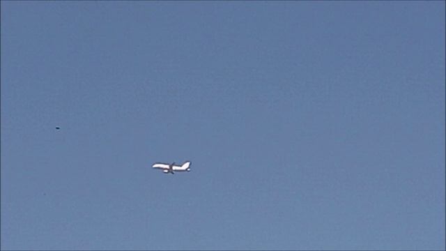 Самолет
