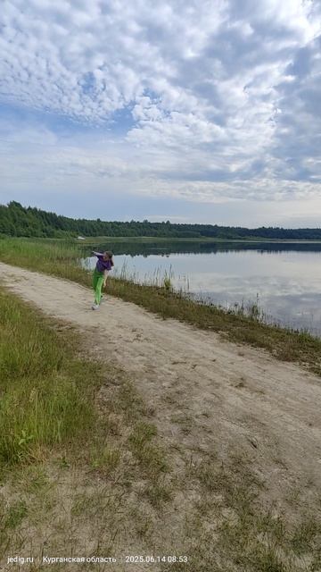 Цирковая акробатика. Ночевка. Голубые озера. Курган. По дороге в Сукко.