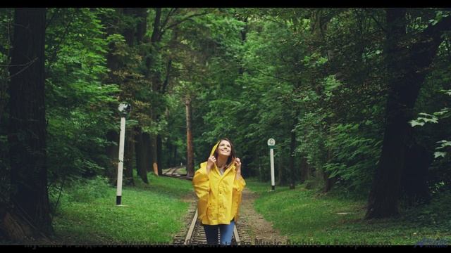 Кадры притягивают к себе, пока музыка пробирает насквозь - The Plug -- Edoy -- Unnamed album