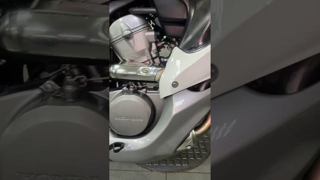 HONDA XL700VA (2011)
