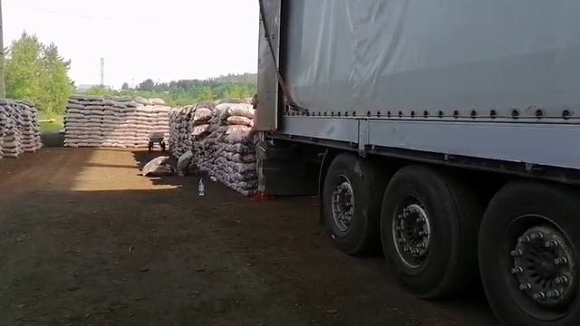 Погрузка на Сочи с производственной площадки Кора Сибири в Усть-Илимске