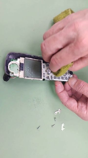 не работают кнопки на радиотелефоне