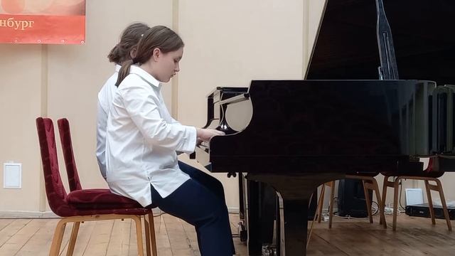 Гаврилин Часики. Исполняют Байдуганова Вика, Ситулина Настя