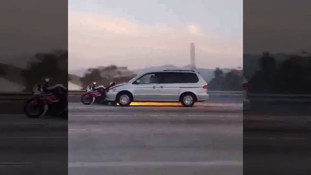 С толкача заводит походу 🤣