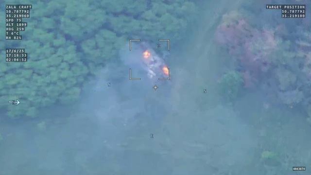 'Ланцет' уничтожает макет (?) танка Leopard 2A4 Всу в районе н.п Краснополье 💥🇷🇺👊