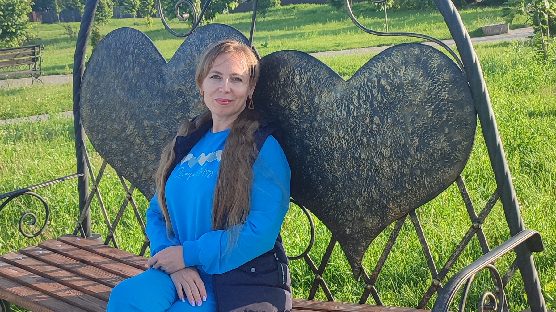 Солнце прощается, а мы вместе —прогулка по Смолевичам в лучах уходящего солнца.