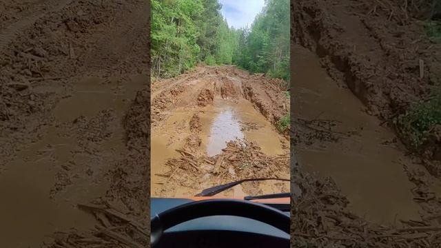 Камаз достали, но работа продолжает.mp4