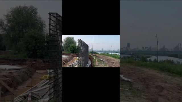 На поляне в парке на Крылатских холмах продолжается строительство какого-то капитального объекта